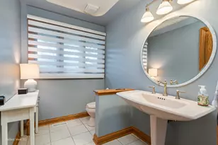 38W710 Bonnie Ct, Saint Charles, IL 60175 - Photo 13
