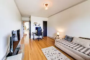 2345 W Glenlake Ave, Chicago, IL 60659 - Photo 15
