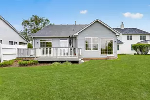 2232 Wilshire Ct, Grayslake, IL 60030 - Photo 27