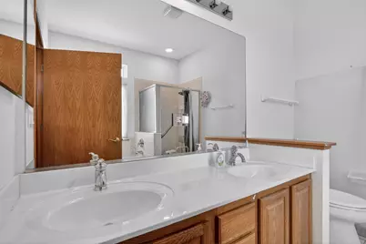 2232 Wilshire Court, Grayslake, IL 60030 - Photo 23
