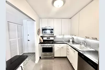 1960 N Lincoln Park West #2611, Chicago, IL 60614 - Photo 7
