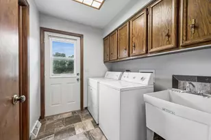 12N320 Jackson Dr, Elgin, IL 60124 - Photo 23