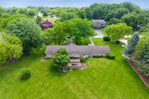 12N320 Jackson Dr, Elgin, IL 60124 - Photo 3
