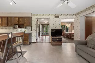 12N320 Jackson Dr, Elgin, IL 60124 - Photo 21