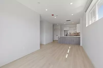 948 W Sunnyside Avenue #508, Chicago, IL 60640 - Photo 7