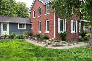 205 S Jackson St, Gardner, IL 60424 - Photo 1