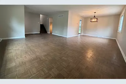 705 W Fitzhenry Court, Glenwood, IL 60425 - Photo 5