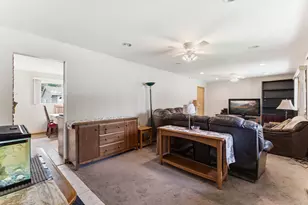 69 Paddock St, Montgomery, IL 60538 - Photo 5