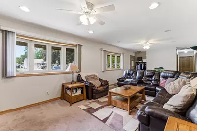 69 Paddock Street, Montgomery, IL 60538 - Photo 3