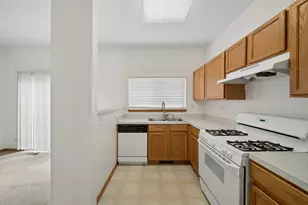 1106 Village Center Pkwy, Aurora, IL 60506 - Photo 11