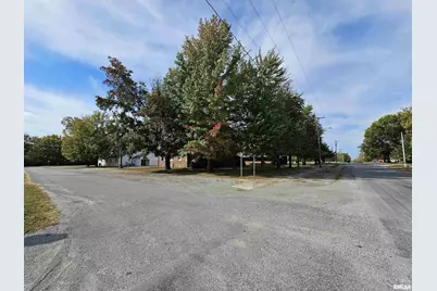 705 W Main Street, Dahlgren, IL 62828 - Photo 13