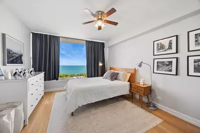 3200 N Lake Shore Drive #2410, Chicago, IL 60657 - Photo 11