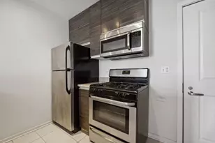 30 E Roosevelt Rd, Chicago, IL 60605 - Photo 3