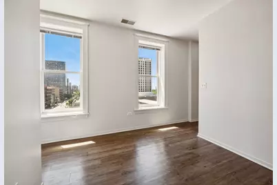 30 E Roosevelt Road #204, Chicago, IL 60605 - Photo 11