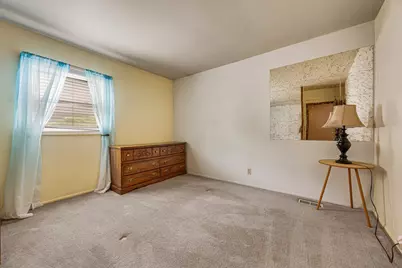412 Krause Avenue, Streamwood, IL 60107 - Photo 7
