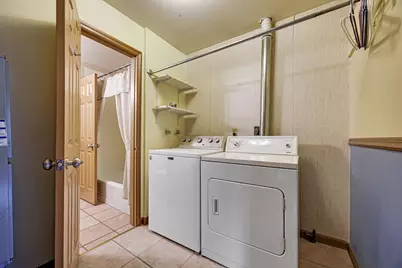 412 Krause Avenue, Streamwood, IL 60107 - Photo 15