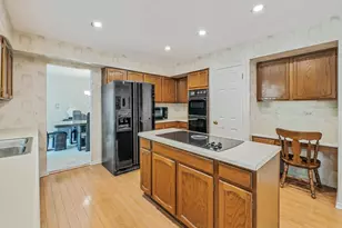 312 W Brampton Ln, Arlington Heights, IL 60004 - Photo 15