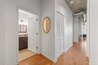 700 N Larrabee Street #1811, Chicago, IL 60654 - Photo 19