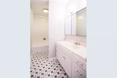535 N Michigan Avenue #806, Chicago, IL 60611 - Photo 9