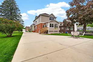 1117 Margret St, Des Plaines, IL 60016 - Photo 39