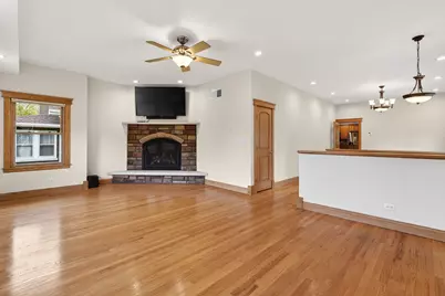1117 Margret Street, Des Plaines, IL 60016 - Photo 5