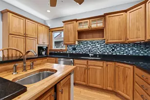 1117 Margret St, Des Plaines, IL 60016 - Photo 15