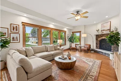 1117 Margret Street, Des Plaines, IL 60016 - Photo 3