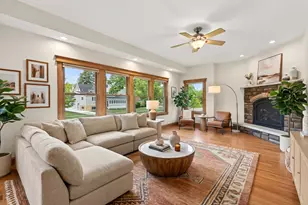 1117 Margret St, Des Plaines, IL 60016 - Photo 3