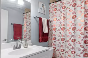 3222 W Beach Ave, Chicago, IL 60651 - Photo 9