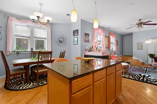 3222 W Beach Ave, Chicago, IL 60651 - Photo 7