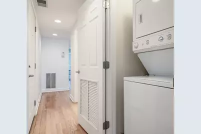5362 W Lawrence Avenue #2W, Chicago, IL 60630 - Photo 13