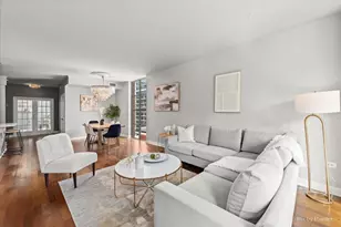 744 N Clark St, Chicago, IL 60654 - Photo 11