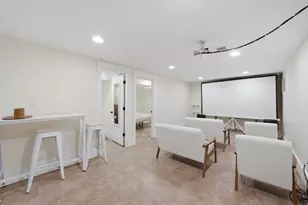 6638 S Karlov Ave, Chicago, IL 60629 - Photo 17