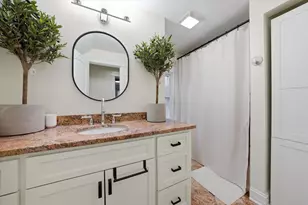 6638 S Karlov Ave, Chicago, IL 60629 - Photo 7