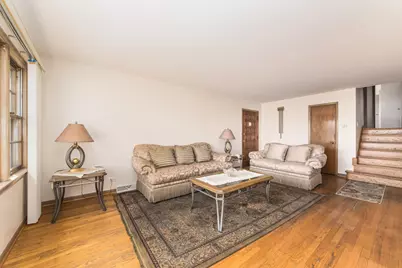 8516 N Ozanam Avenue, Niles, IL 60714 - Photo 5