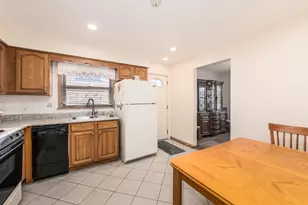 8516 N Ozanam Ave, Niles, IL 60714 - Photo 7