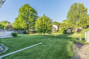 1145 N Thackeray Dr, Palatine, IL 60067 - Photo 29