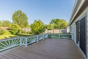 1145 N Thackeray Dr, Palatine, IL 60067 - Photo 33