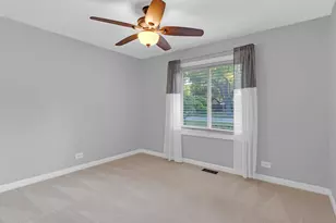 1145 N Thackeray Dr, Palatine, IL 60067 - Photo 13