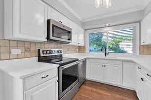 1145 N Thackeray Dr, Palatine, IL 60067 - Photo 23