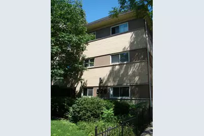 526 W Roscoe Street #1B, Chicago, IL 60657 - Photo 1