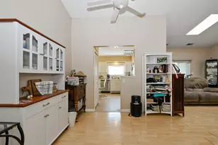 18310 Robin Ln, Homewood, IL 60430 - Photo 5