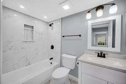 2136 Southwind Circle, Schaumburg, IL 60194 - Photo 17