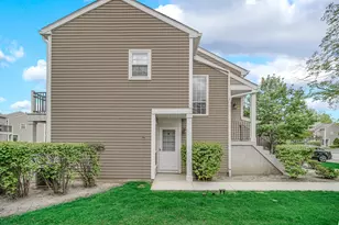 2136 Southwind Cir, Schaumburg, IL 60194 - Photo 21