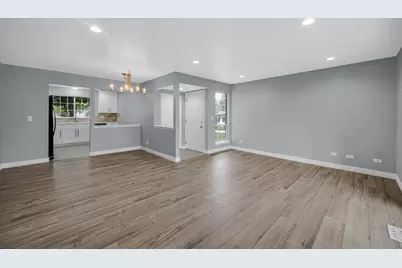 2136 Southwind Circle, Schaumburg, IL 60194 - Photo 5