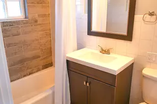 2107 W Ohio St, Chicago, IL 60612 - Photo 13