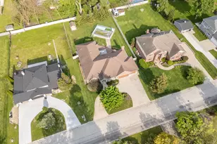5605 S Kensington Ave, Countryside, IL 60525 - Photo 39