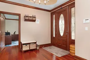 5605 S Kensington Ave, Countryside, IL 60525 - Photo 5