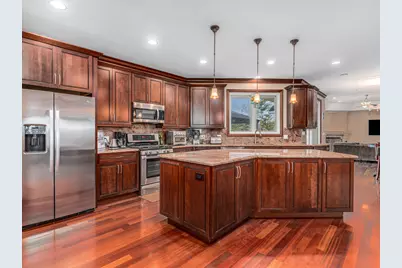 5605 S Kensington Avenue, Countryside, IL 60525 - Photo 9