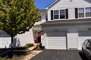 3142 Falling Waters Ln, Lindenhurst, IL 60046 - Photo 3